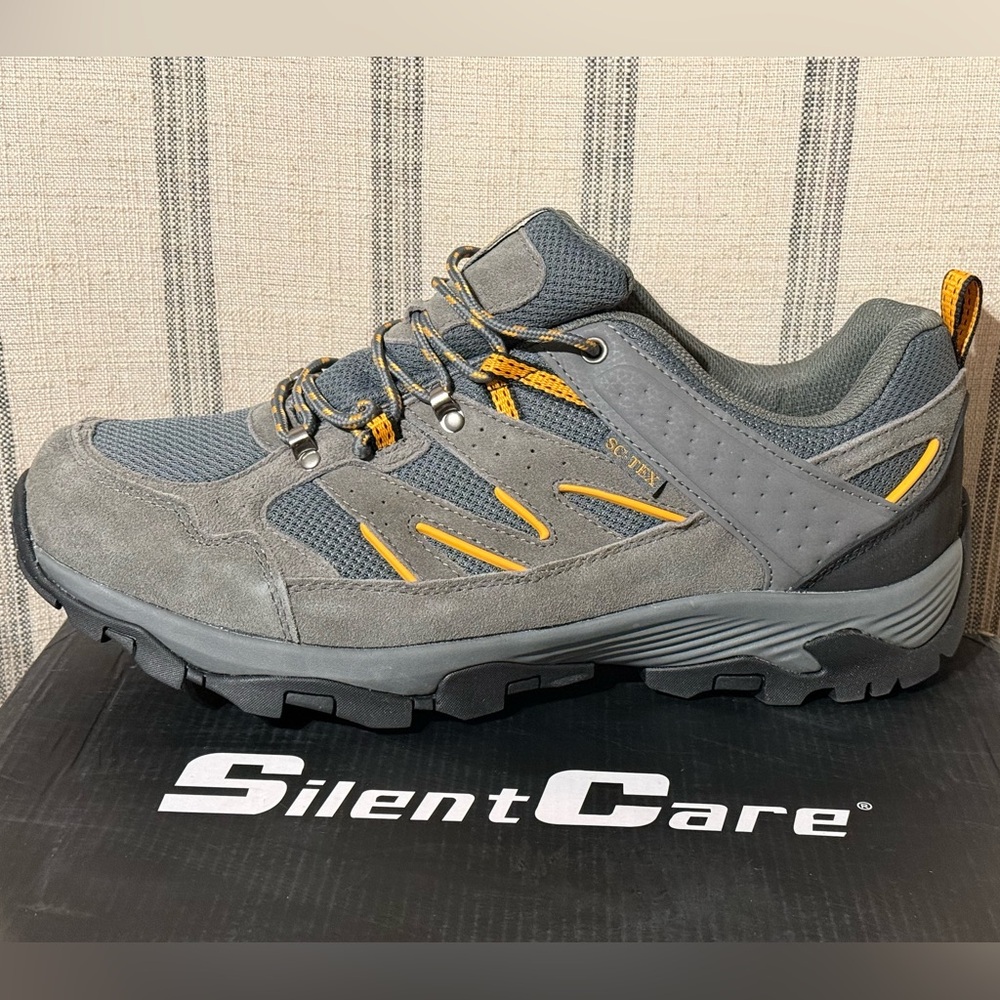 SilentCare Men's Gray and Yellow Hiking Shoes